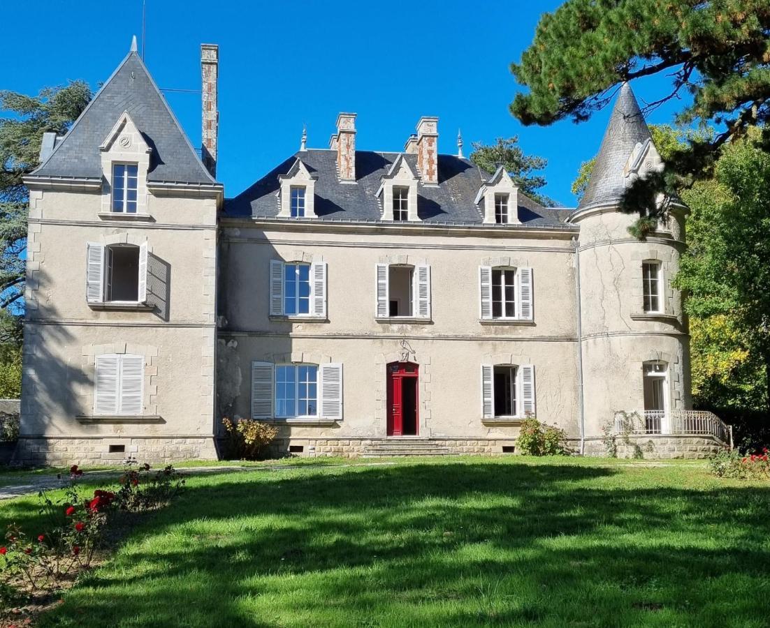 Chambres D'Hotes Chateau De Saint Etienne Du Bois Екстериор снимка