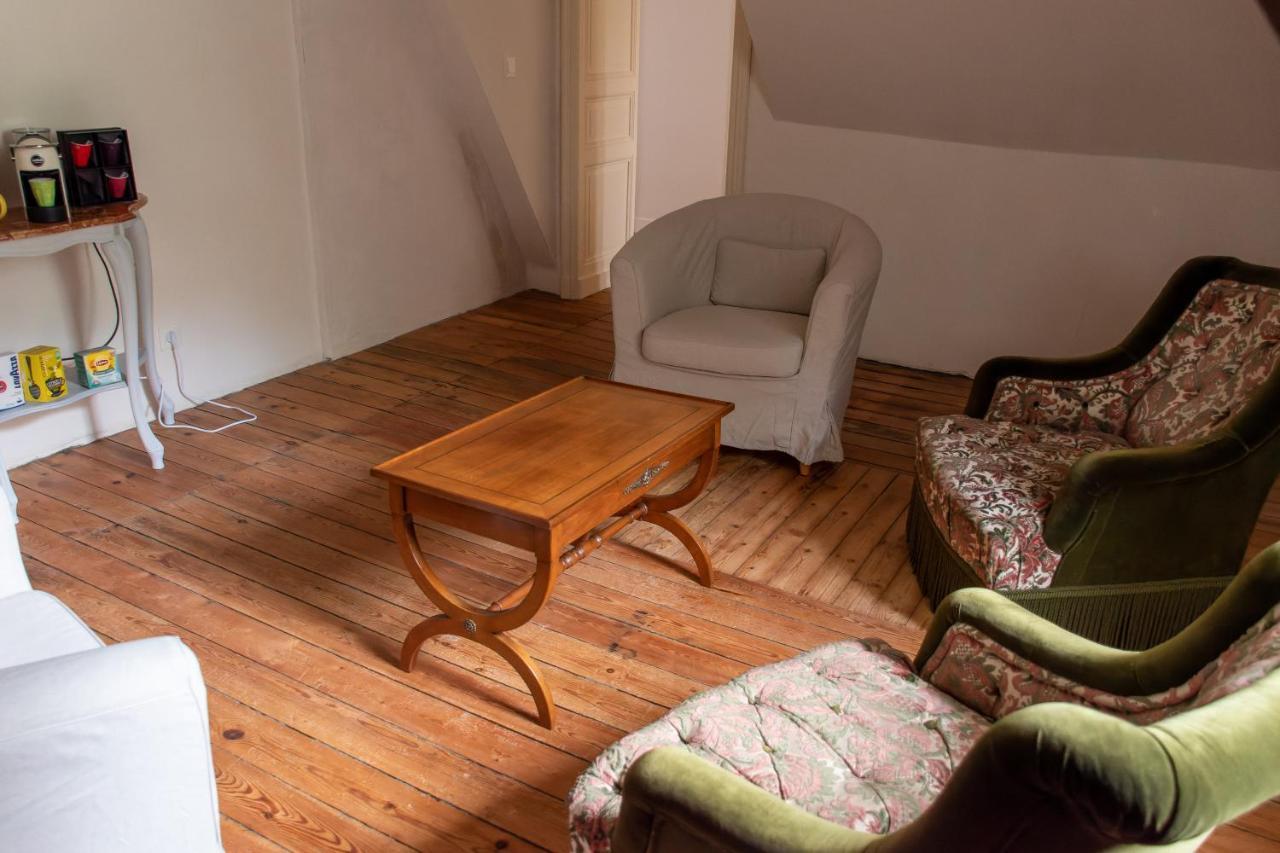 Chambres D'Hotes Chateau De Saint Etienne Du Bois Екстериор снимка