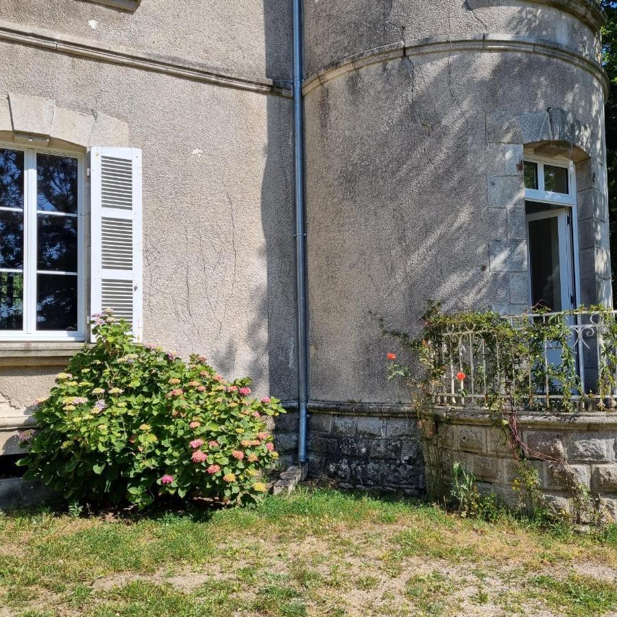 Chambres D'Hotes Chateau De Saint Etienne Du Bois Екстериор снимка