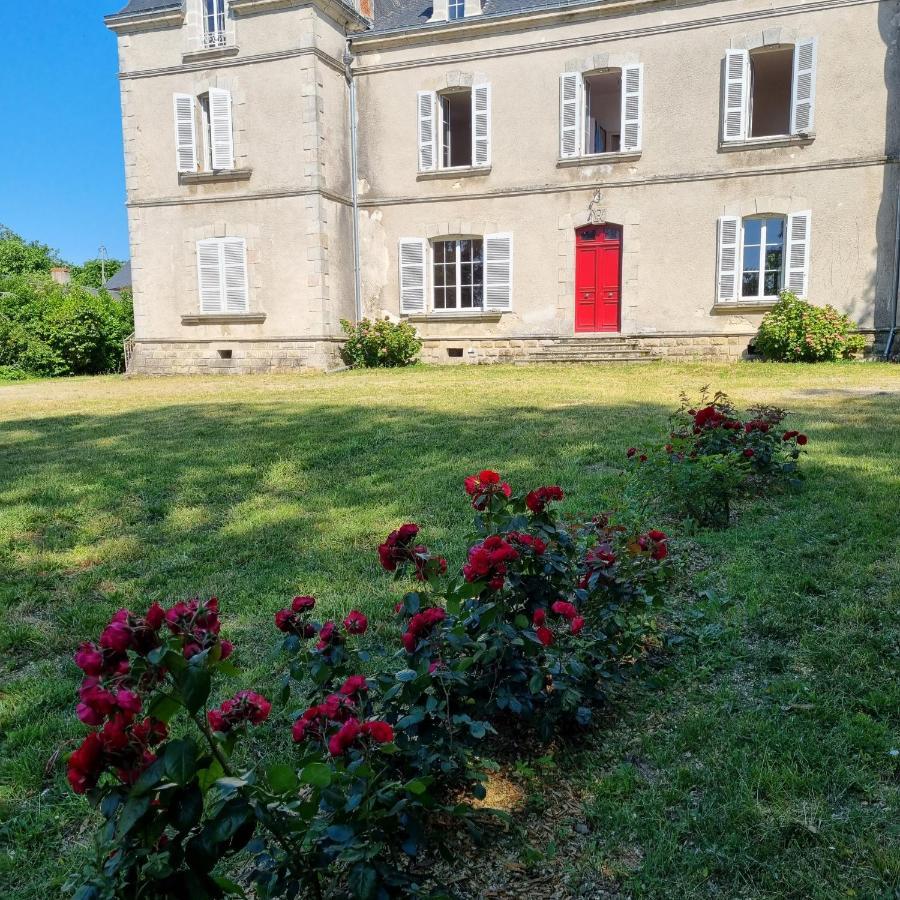 Chambres D'Hotes Chateau De Saint Etienne Du Bois Екстериор снимка